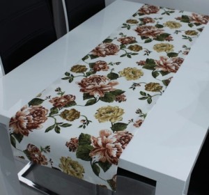 Bieżnik kwiaty kolor 40x140